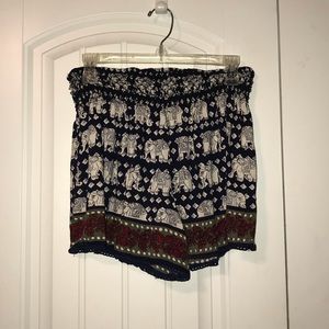 Women’s printed shorts